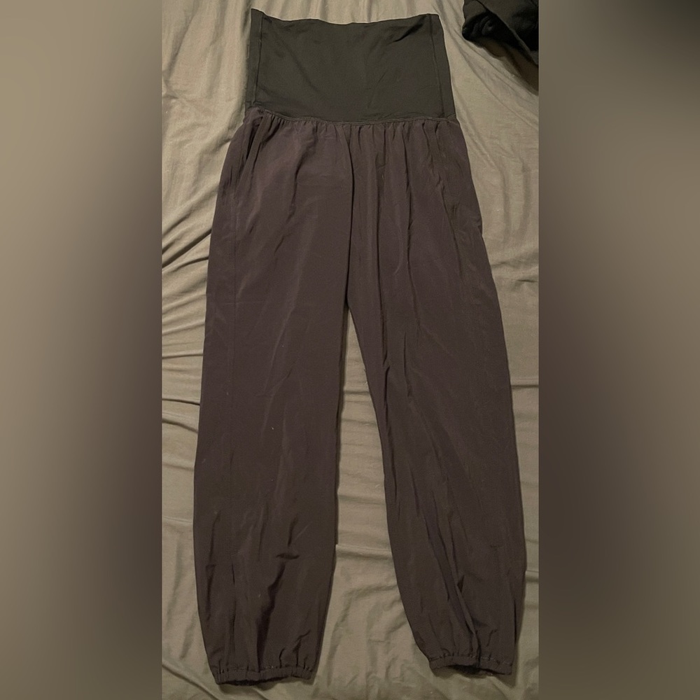 Lululemon joggers